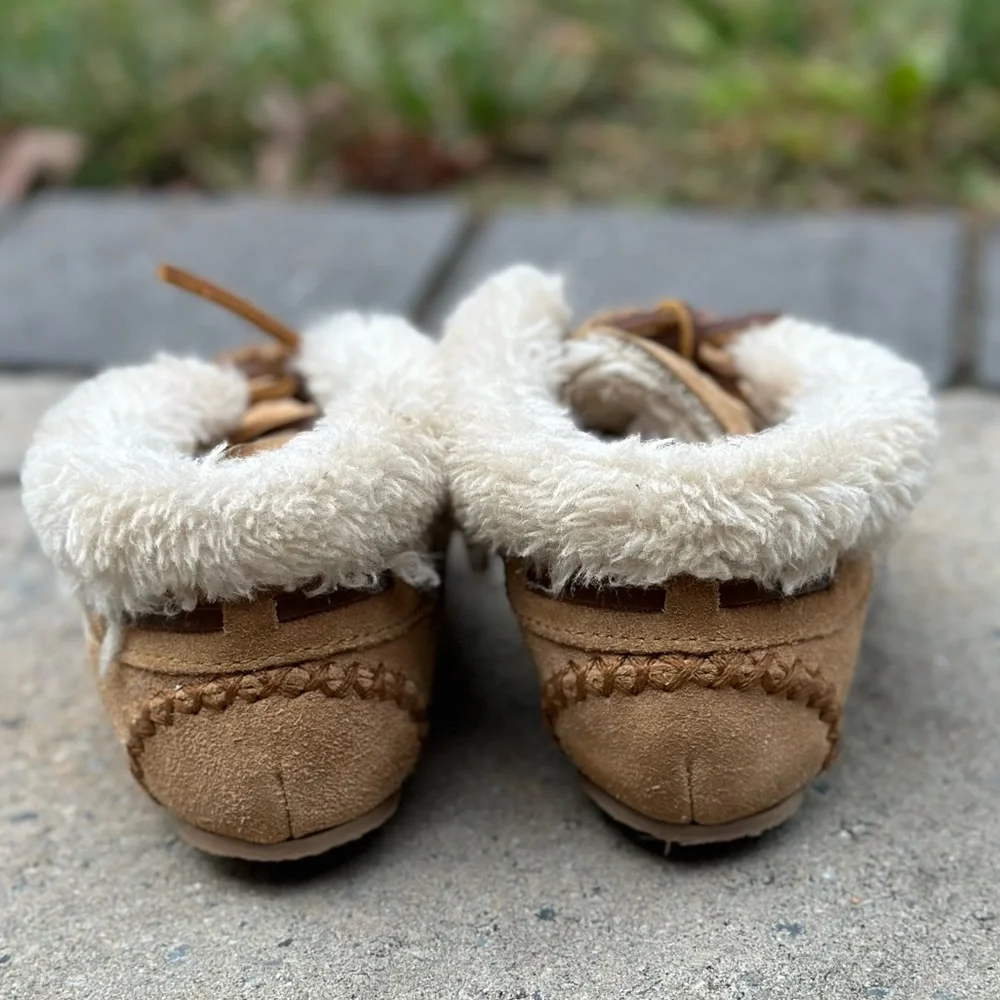 Kids Minnetonka Charley Moccasin Slippers